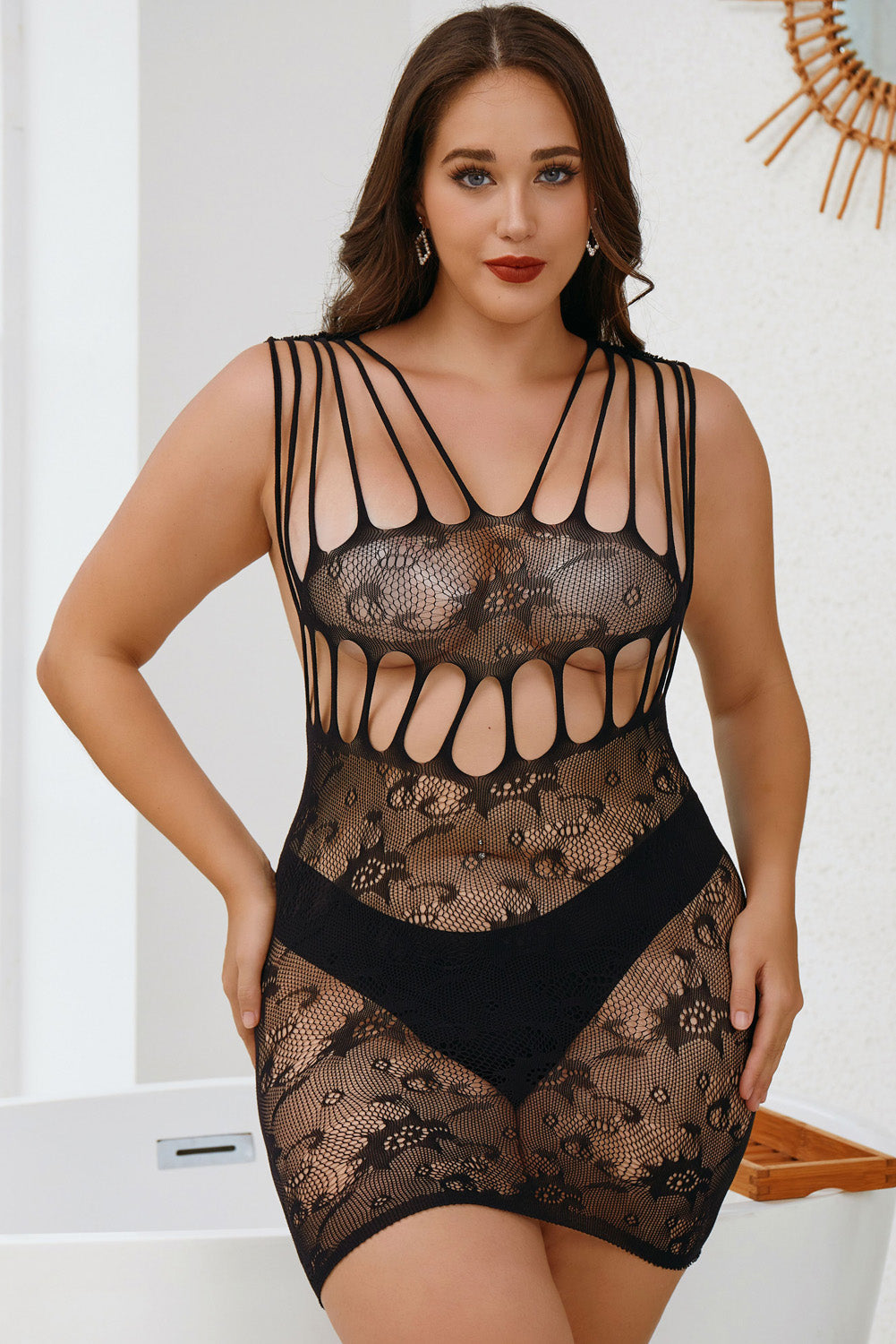 Black Plus Size Strappy Hollow-out Lace Chemise