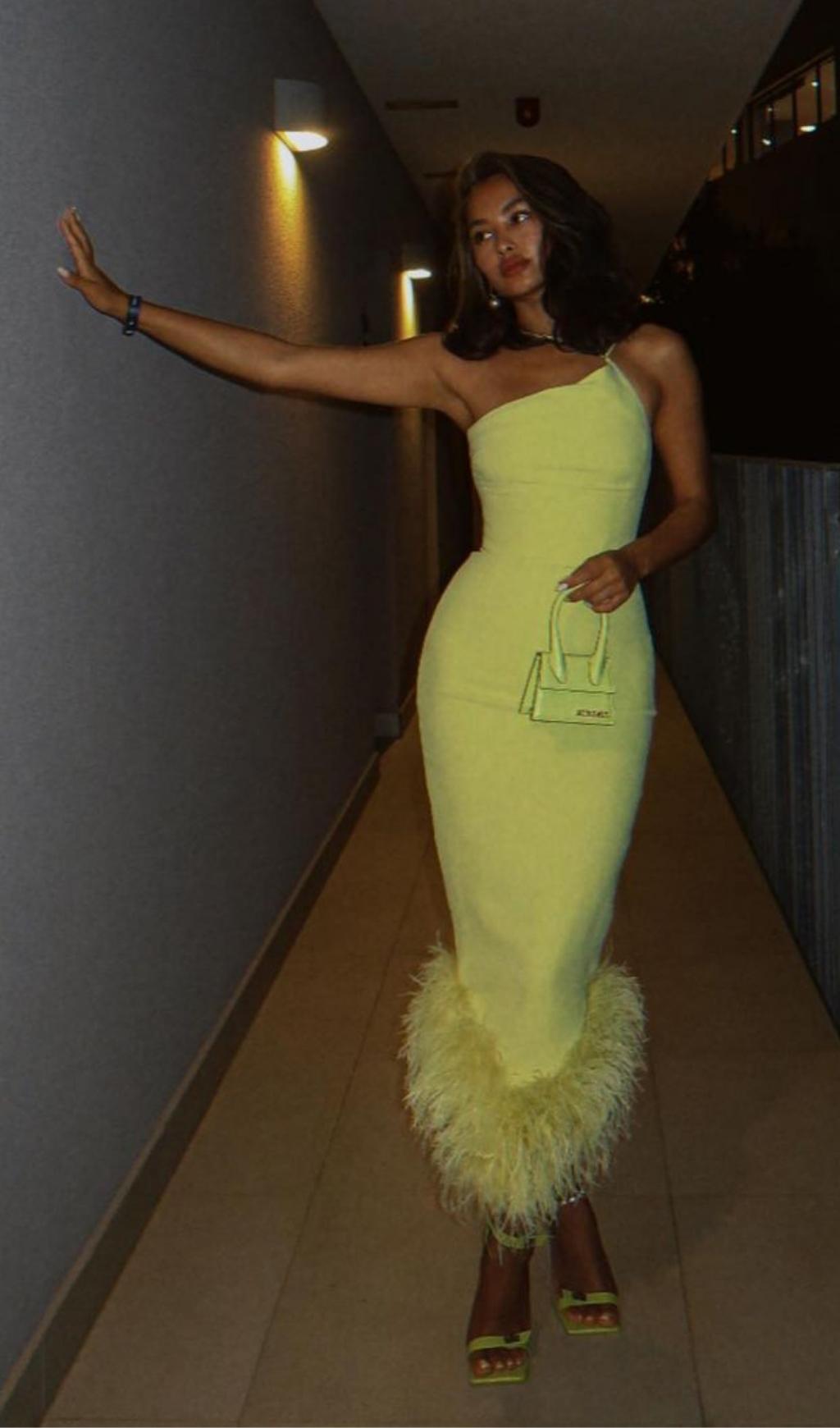 BANDAGE FEATHER BACKLESS MAXI DRESS IN YELLOW