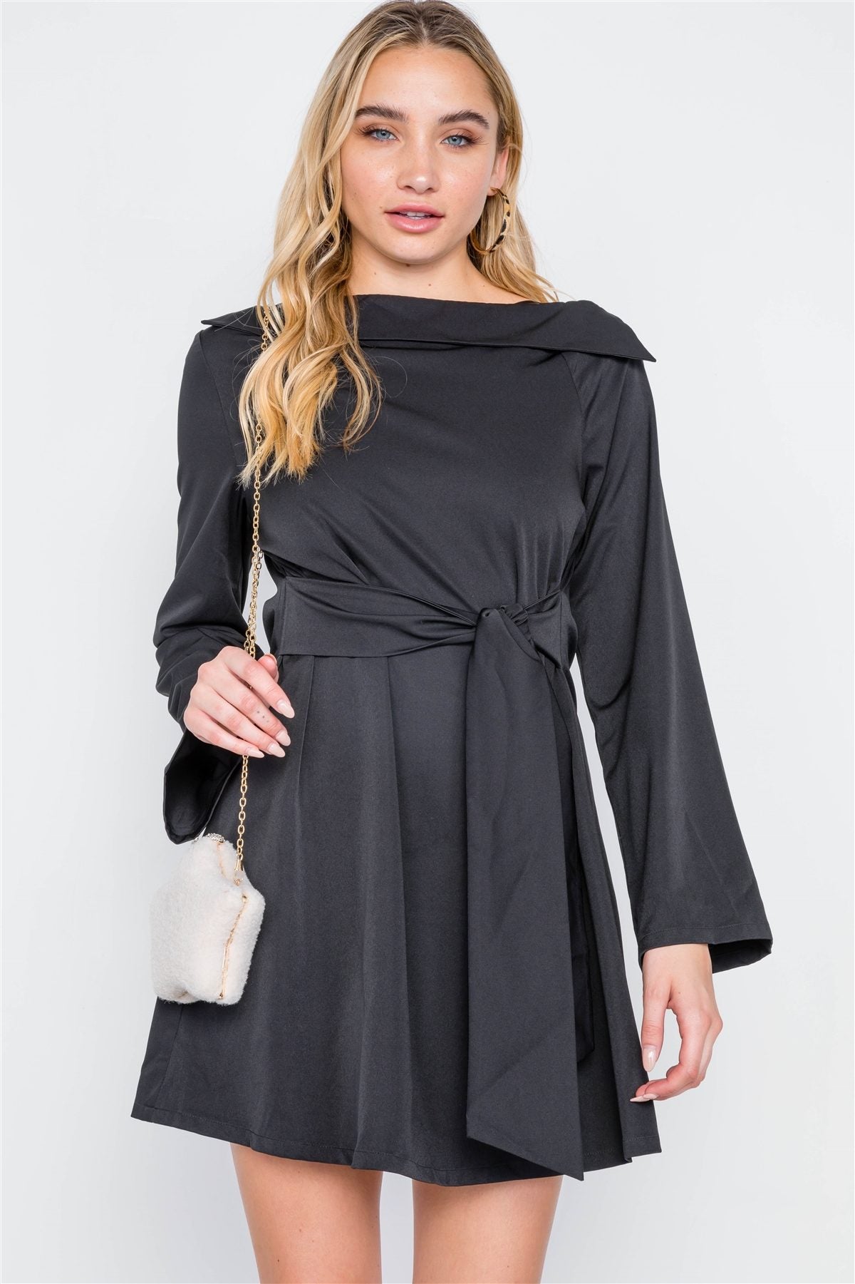 Straight Neck Solid Front-tie Dress